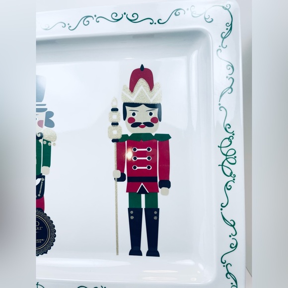 F.A.O. SCHWARZ Huge 22x15 Christmas Glitter Nutcracker Melamine Serving Tray NEW - Picture 4 of 11
